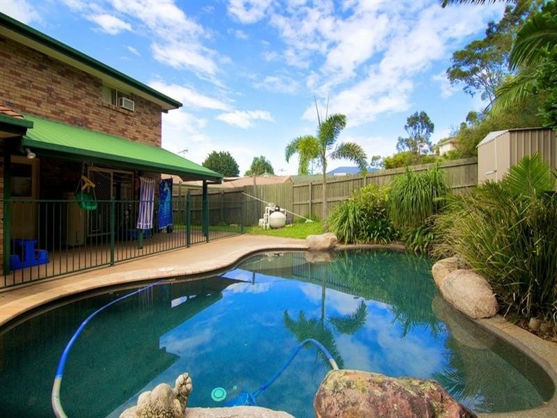 2 Trusan Place, Tanah Merah QLD 4128