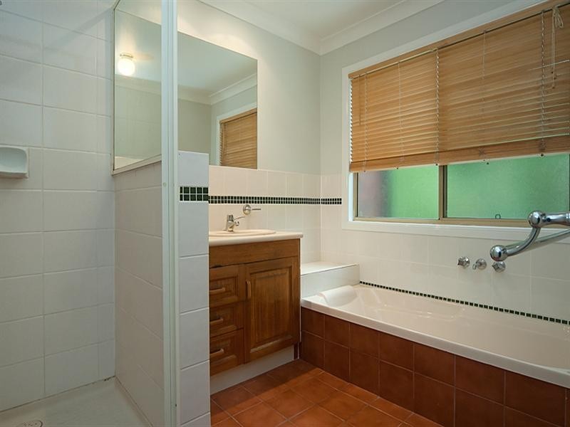 32 Boxer Avenue, Shailer Park QLD 4128