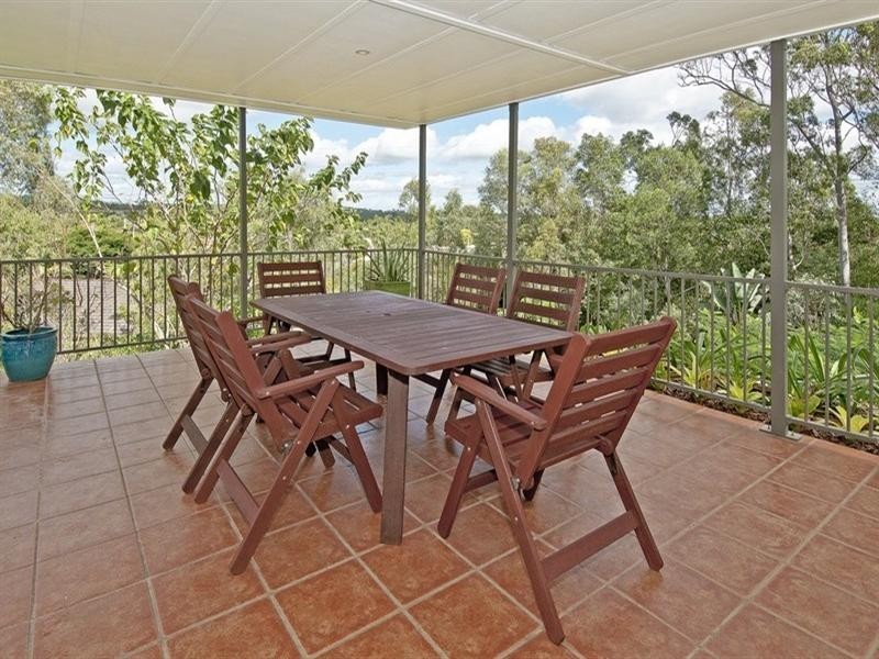 4 Meike Crescent, Tanah Merah QLD 4128