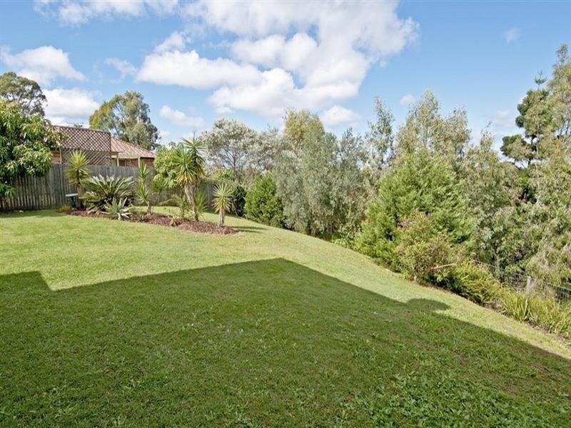 4 Meike Crescent, Tanah Merah QLD 4128