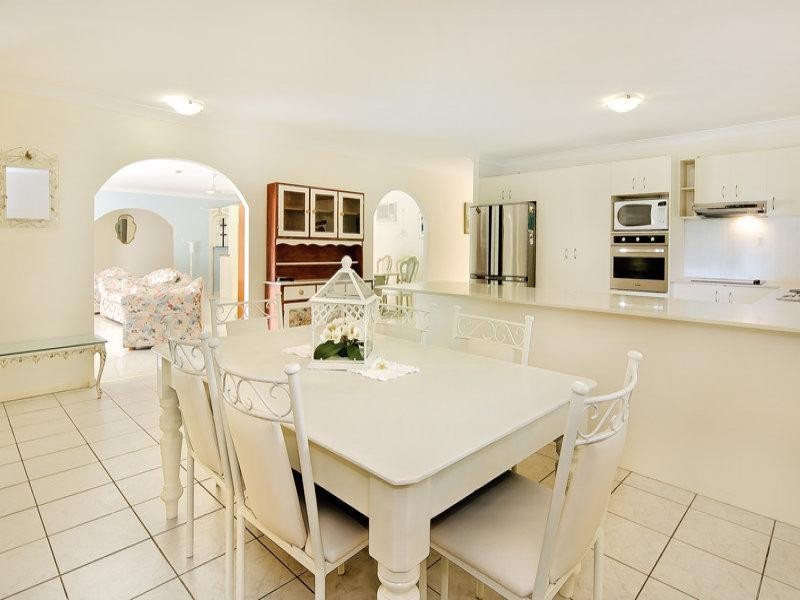 6 Plumbs Road, Tanah Merah QLD 4128