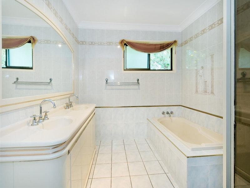 6 Plumbs Road, Tanah Merah QLD 4128