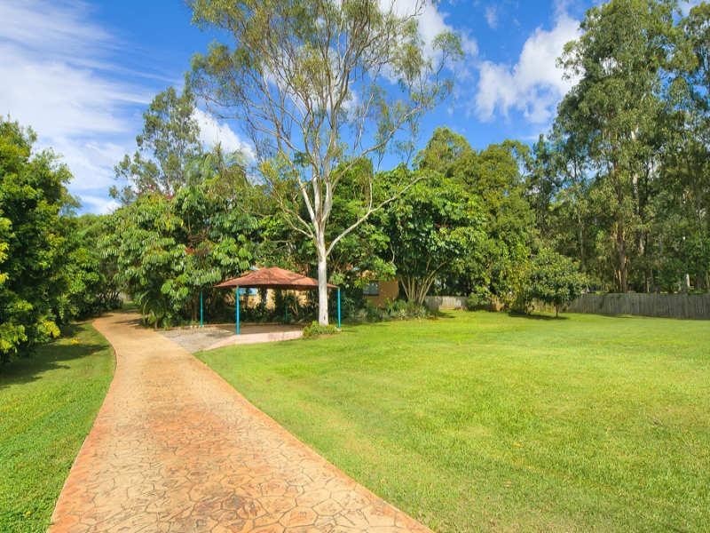 6 Plumbs Road, Tanah Merah QLD 4128