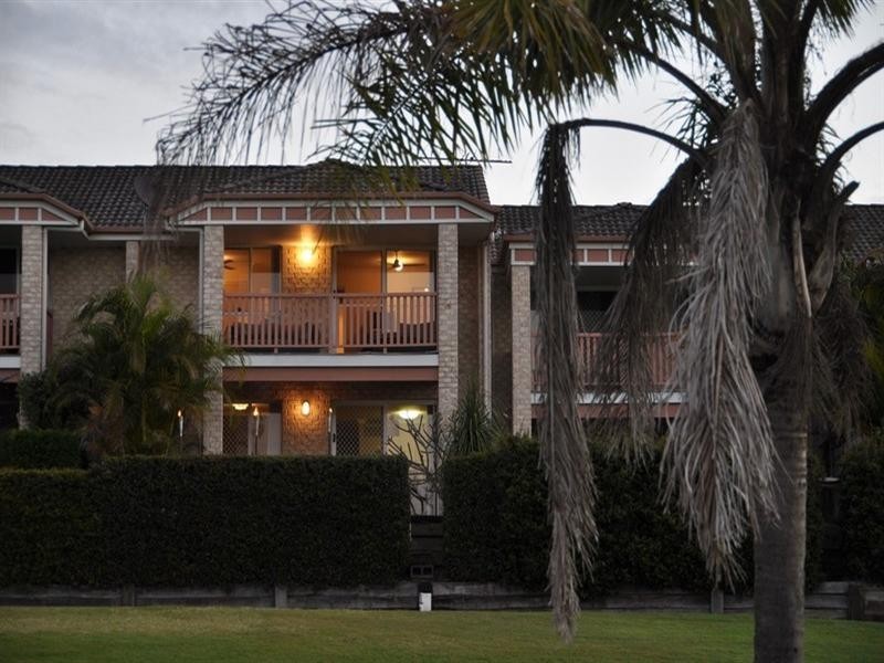 30/8 Peninsula Avenue, Cornubia QLD 4130