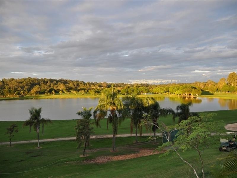 30/8 Peninsula Avenue, Cornubia QLD 4130