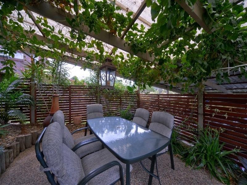 8 Lissadell Street, Shailer Park QLD 4128