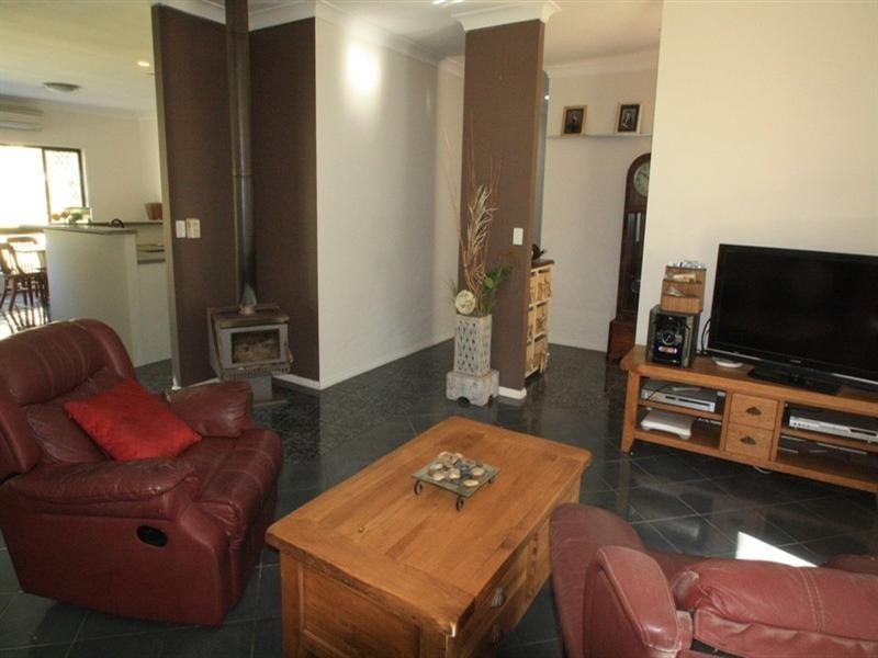 471 Beenleigh-Redland Bay Road, Carbrook QLD 4130