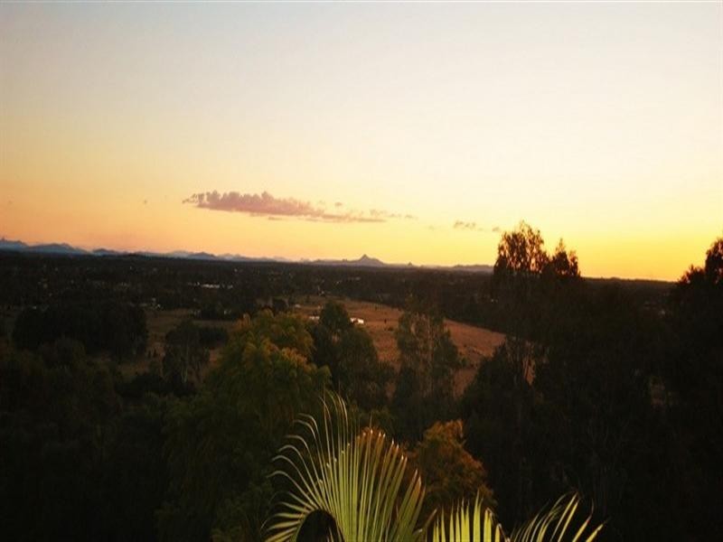 72 Pohon Drive, Tanah Merah QLD 4128