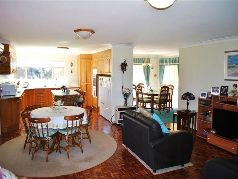 72 Pohon Drive, Tanah Merah QLD 4128