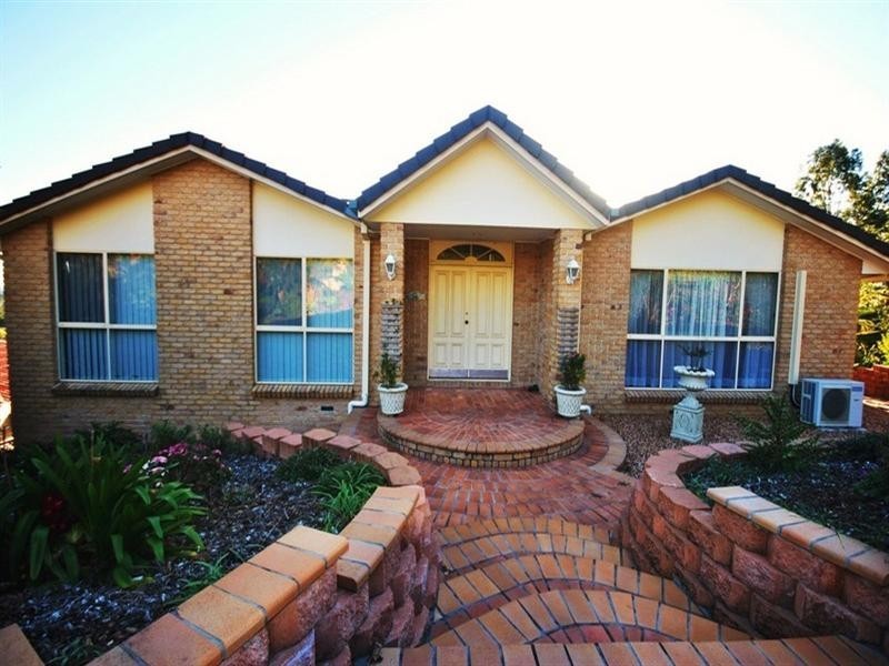 72 Pohon Drive, Tanah Merah QLD 4128