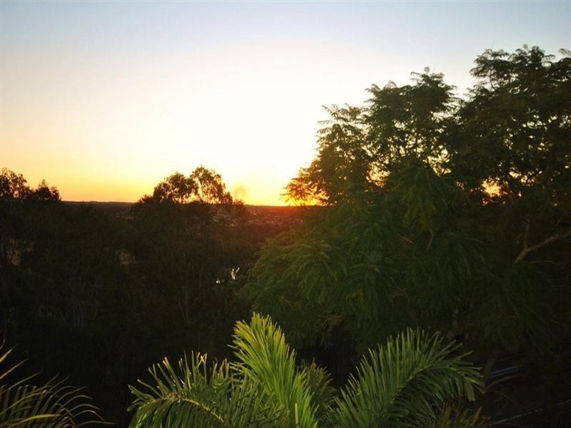 72 Pohon Drive, Tanah Merah QLD 4128
