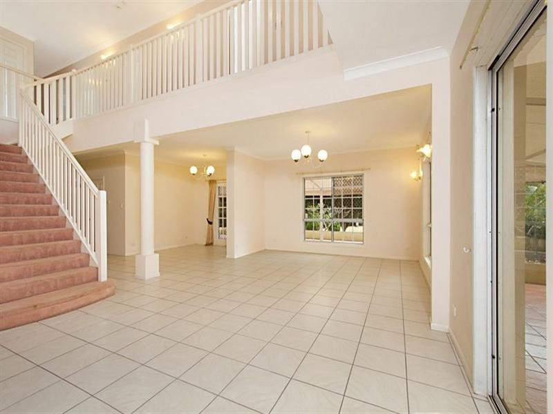 53 Gwydir Court, Helensvale QLD 4212