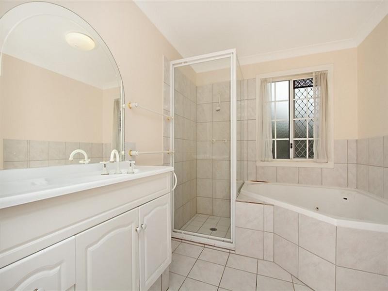 53 Gwydir Court, Helensvale QLD 4212