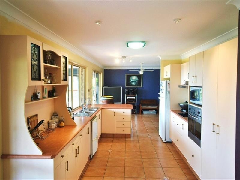 10 Brosnahan Court, Belivah QLD 4207