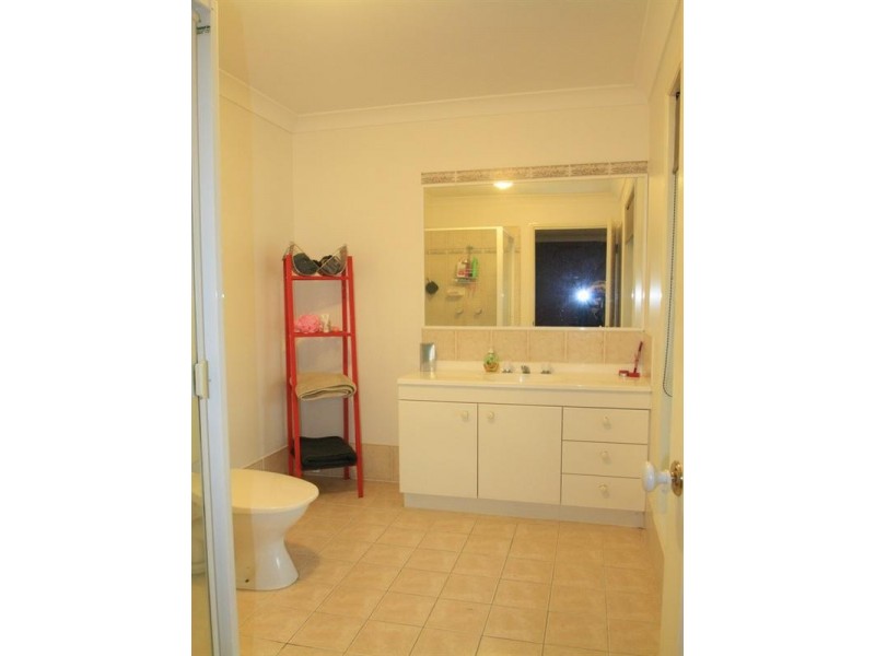 6/16 Michael Lynagh Drive, Daisy Hill QLD 4127