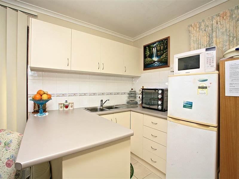 12 Clivia Crescent, Daisy Hill QLD 4127