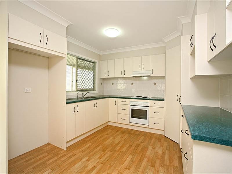 12 Clivia Crescent, Daisy Hill QLD 4127