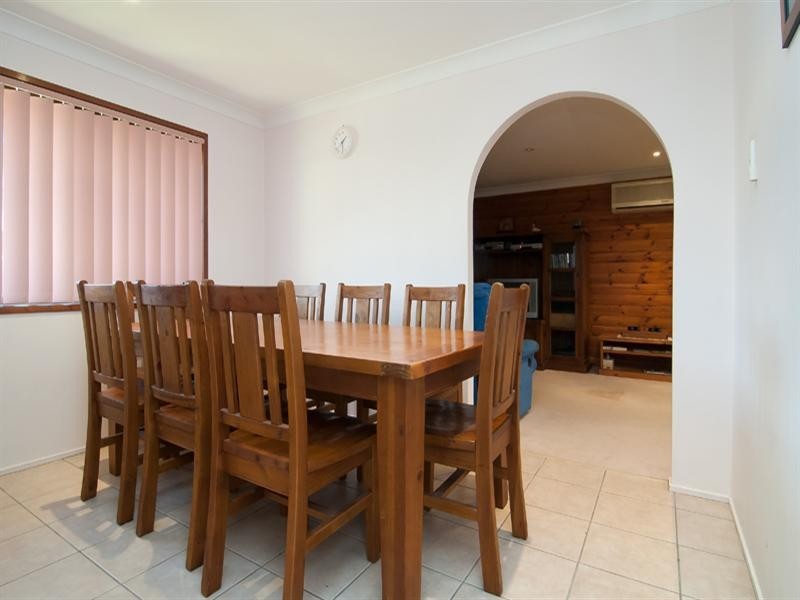 3 Jilbard Drive, Springwood QLD 4127