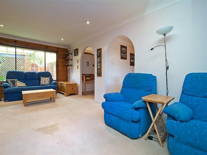 3 Jilbard Drive, Springwood QLD 4127