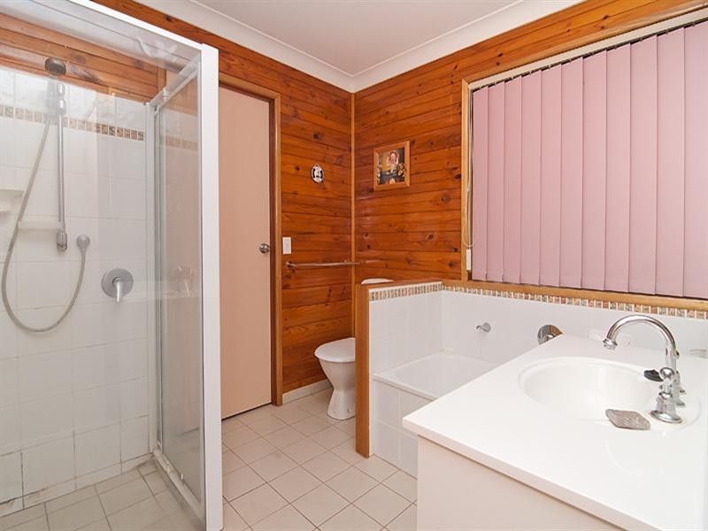 3 Jilbard Drive, Springwood QLD 4127