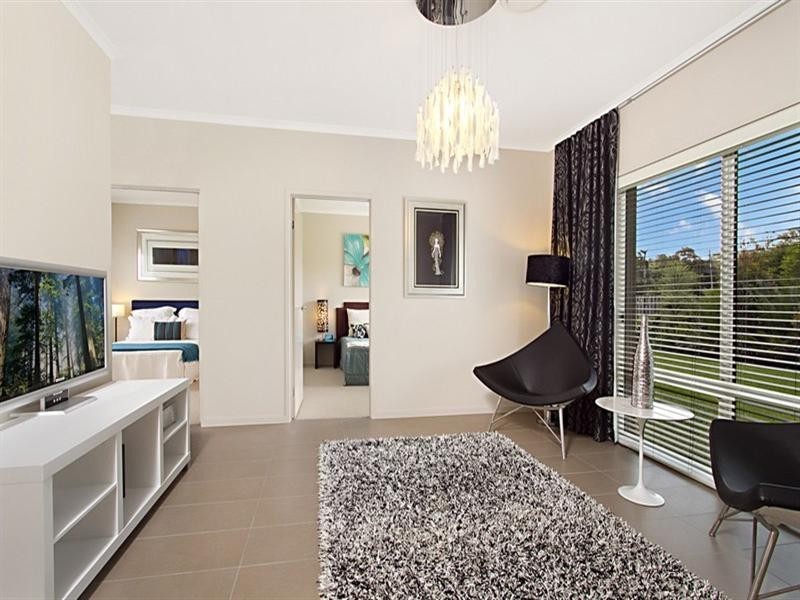 18 Dennis Vale Drive, Daisy Hill QLD 4127