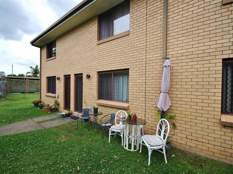 3/4 Cowper Avenue, Eagleby QLD 4207