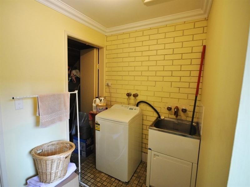 3/4 Cowper Avenue, Eagleby QLD 4207