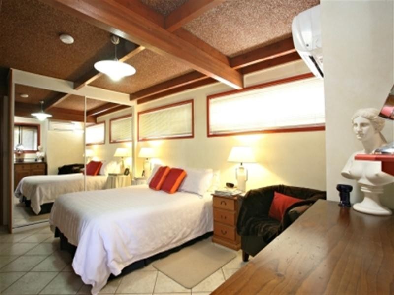 49 Dennis Road, Springwood QLD 4127