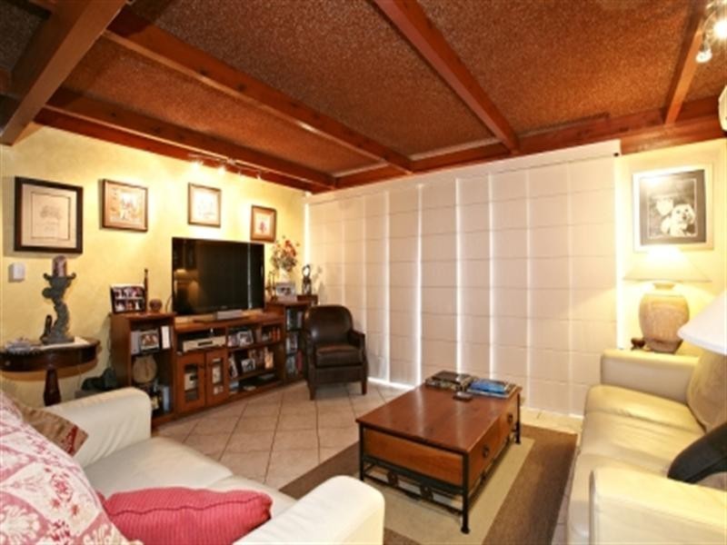 49 Dennis Road, Springwood QLD 4127