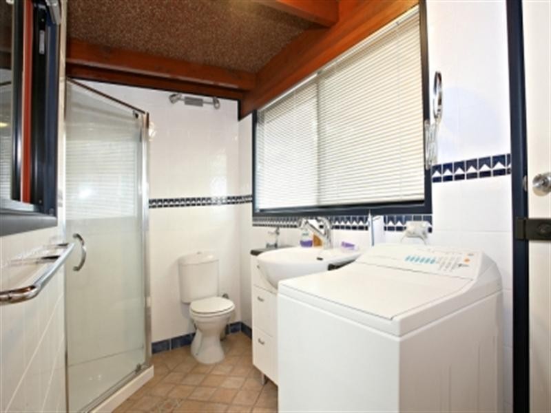 49 Dennis Road, Springwood QLD 4127