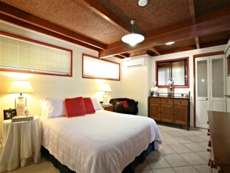 49 Dennis Road, Springwood QLD 4127