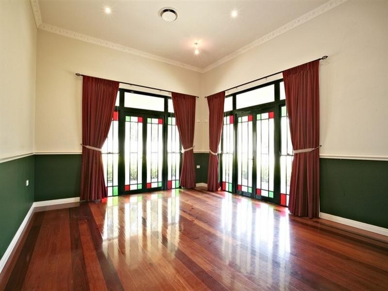 10-12 Atlantic Drive, Loganholme QLD 4129