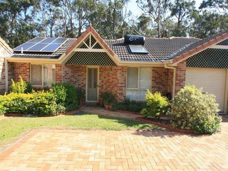 3/4 Michael Lynagh Drive, Daisy Hill QLD 4127