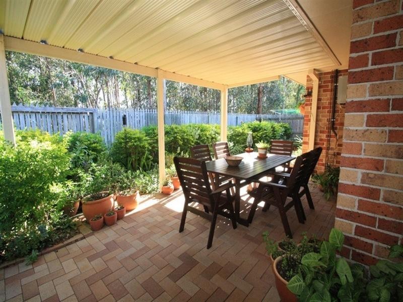 3/4 Michael Lynagh Drive, Daisy Hill QLD 4127