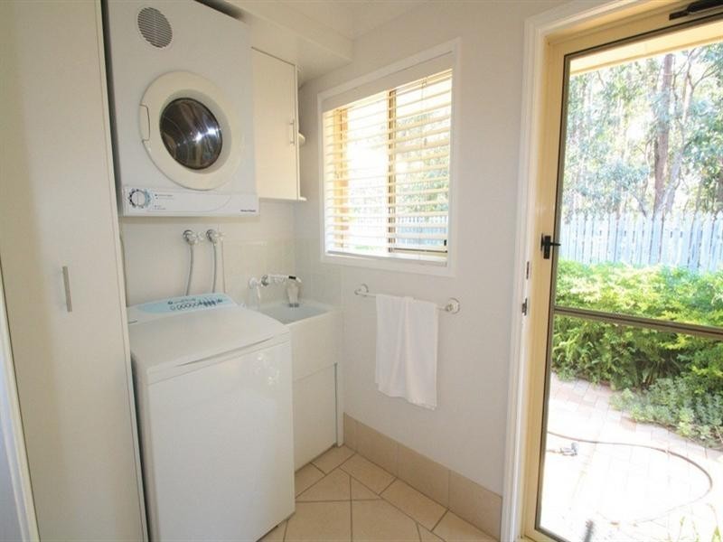 3/4 Michael Lynagh Drive, Daisy Hill QLD 4127