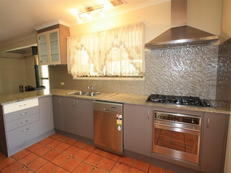 166 Plantain Road, Shailer Park QLD 4128