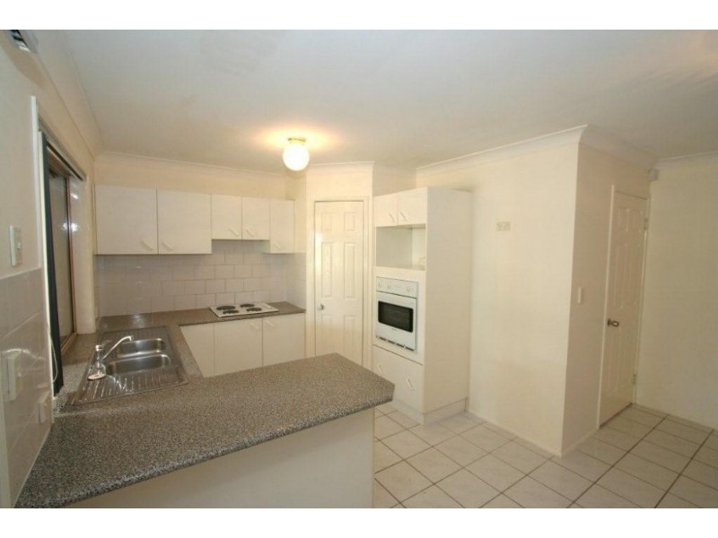 34 Highbury Drive, Crestmead QLD 4132