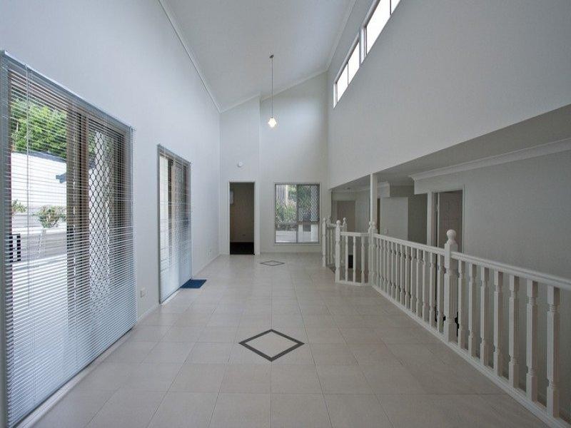 16 Trusan Place, Tanah Merah QLD 4128