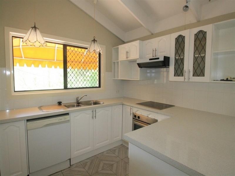 137 Shailer Road, Shailer Park QLD 4128