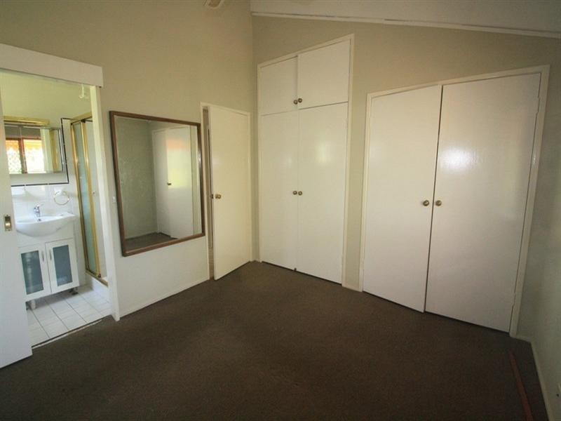 137 Shailer Road, Shailer Park QLD 4128