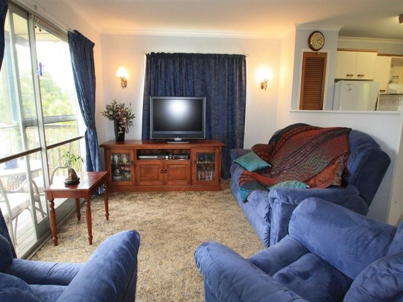 50 Lobelia Avenue, Daisy Hill QLD 4127