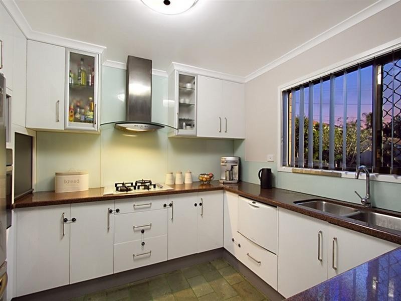 6 Adelong Road, Shailer Park QLD 4128