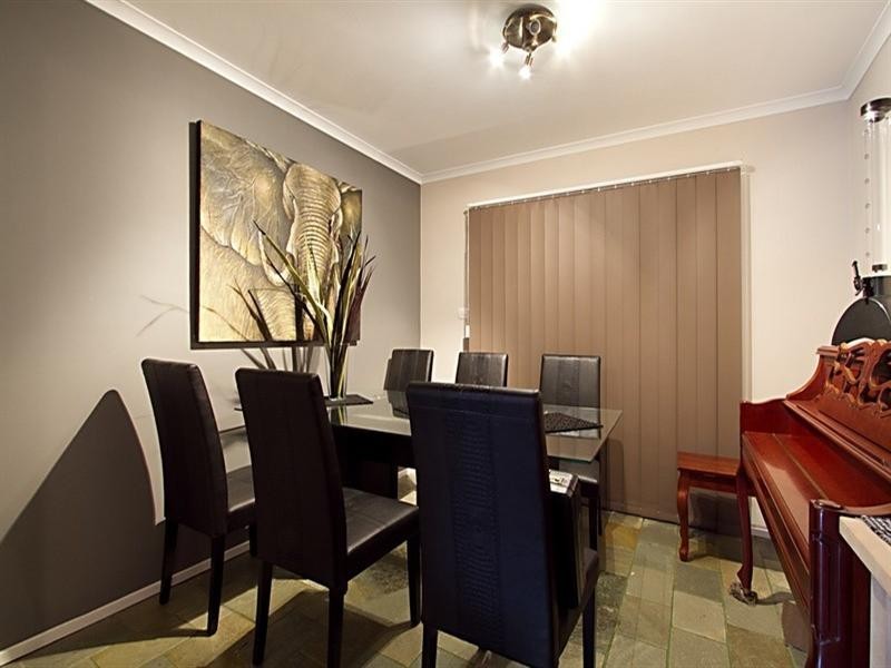 6 Adelong Road, Shailer Park QLD 4128