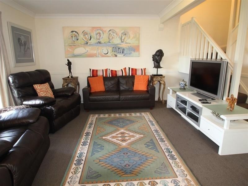 9/8 Peninsula Avenue, Cornubia QLD 4130