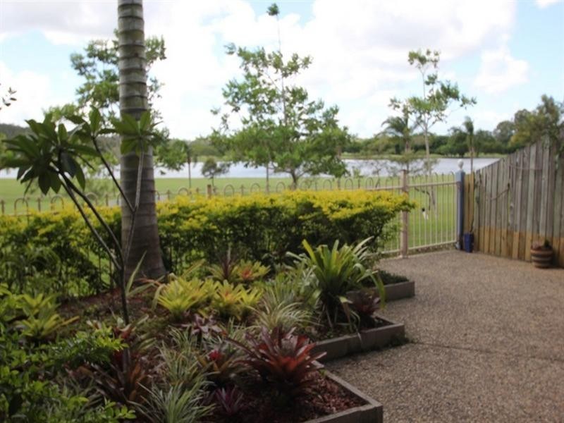 9/8 Peninsula Avenue, Cornubia QLD 4130