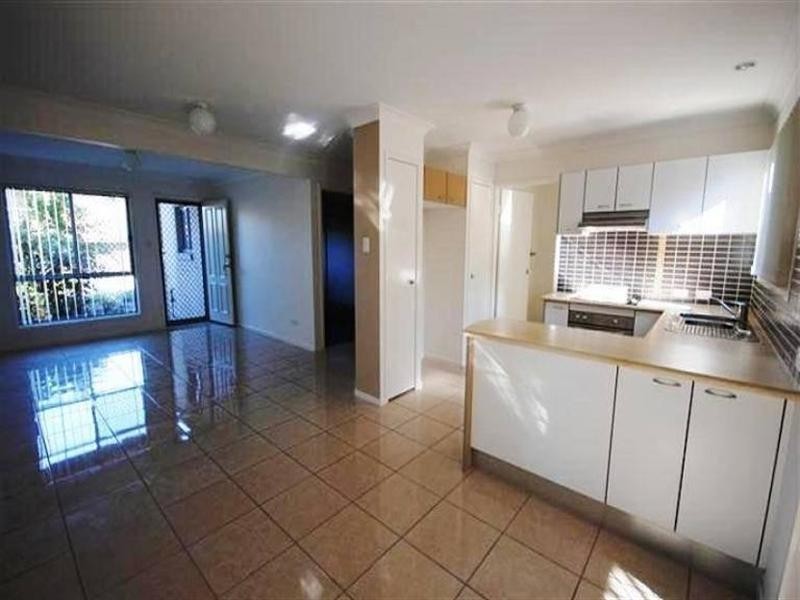 2/175 Fryar Road, Eagleby QLD 4207
