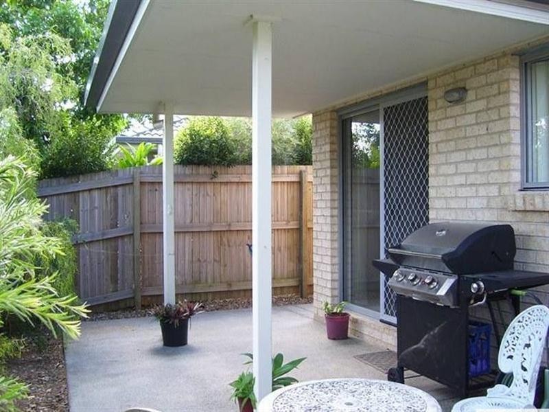2/175 Fryar Road, Eagleby QLD 4207