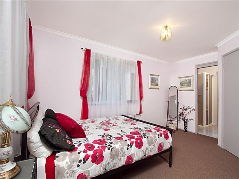 26 Warnambul Road, Shailer Park QLD 4128