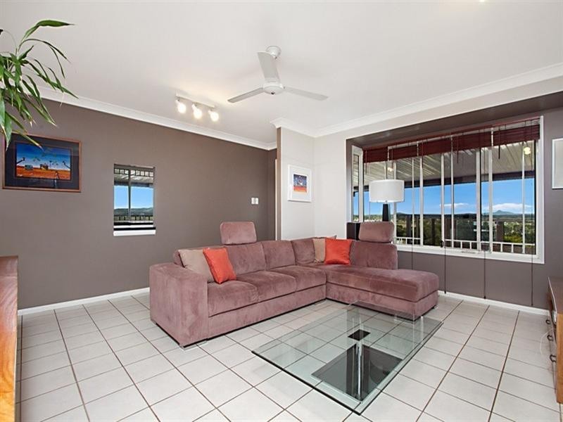 26 Sundar Crescent, Tanah Merah QLD 4128
