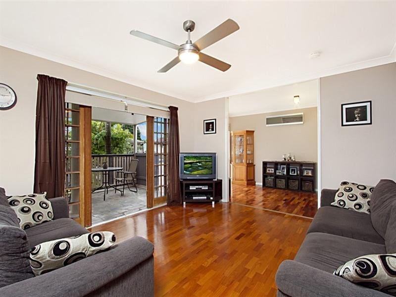 16 Delsia Street, Rochedale South QLD 4123